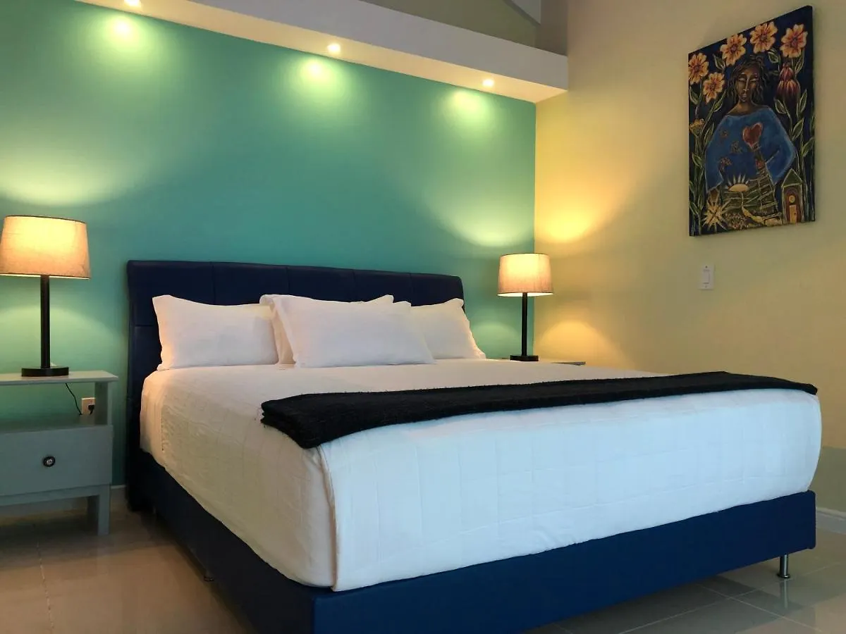 Quints Travelers Inn Willemstad