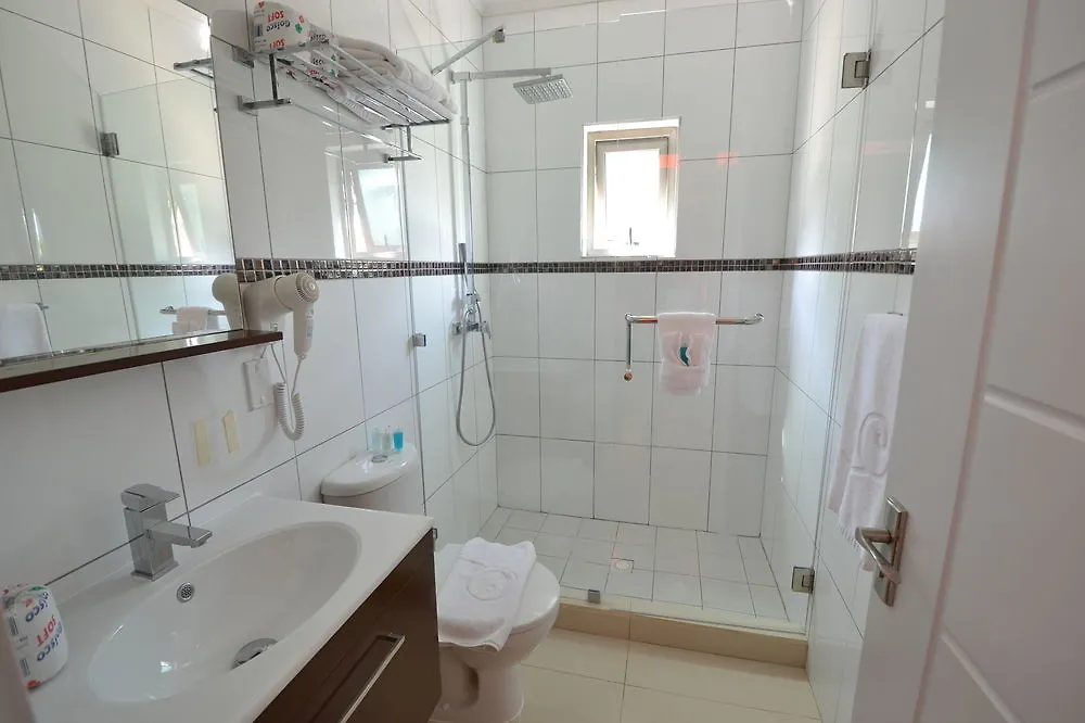 Quints Travelers Inn Willemstad Hotel