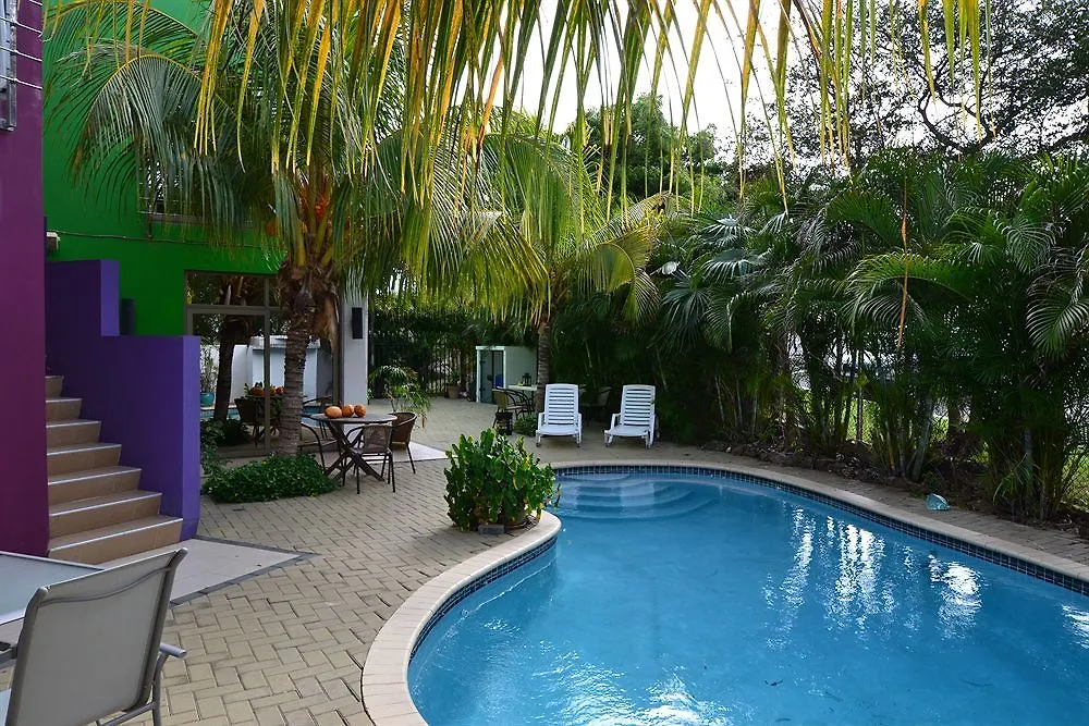 Quints Travelers Inn Willemstad 3*,