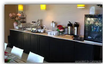 Quints Travelers Inn Willemstad Hotel